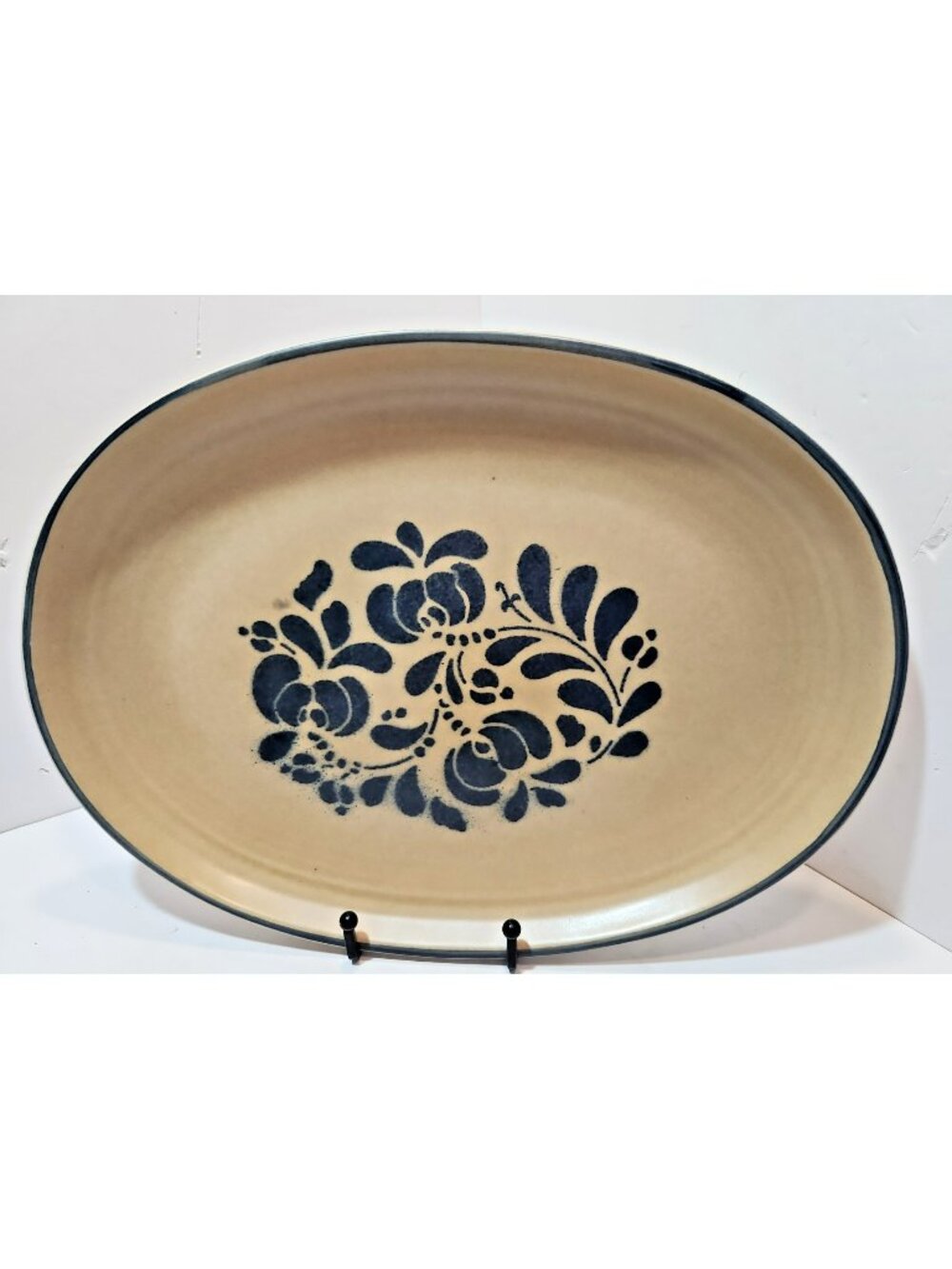 Vintage Pfaltzgraff Folk Art 14" Oval Serving Platter  Blue & Tan Castle USA